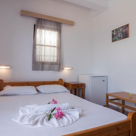 Minoa Sea Rooms Цуцурос Екстер'єр фото