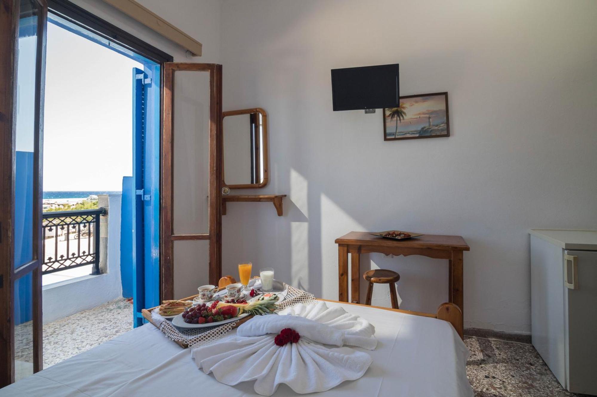 Minoa Sea Rooms Цуцурос Екстер'єр фото